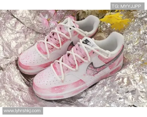 高清足球星球鞋时尚潮流设计大图展示超越极限的运动性能与风格